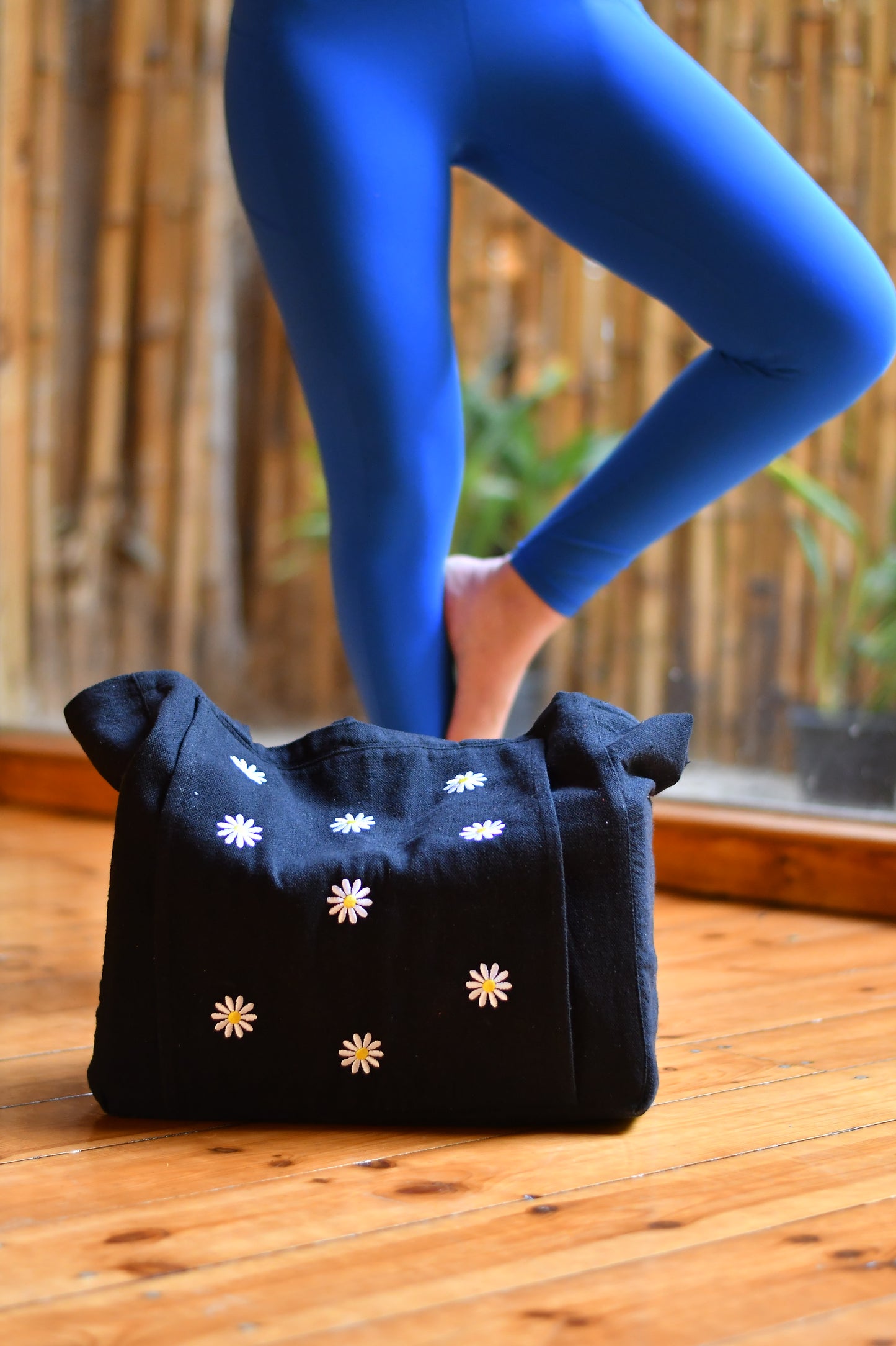 Daisy Embroidery Black Tote Bag